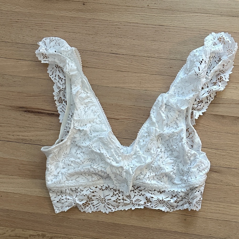 Aerie Ruffle Lace V-neck White Bralette - Large